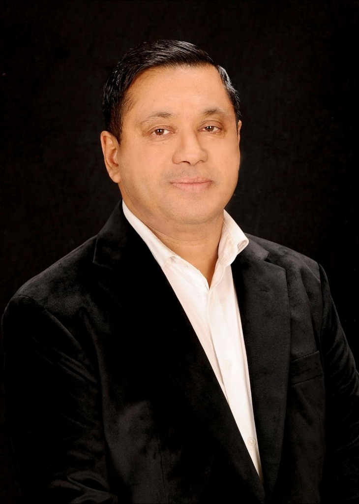 A portrait of Ashish Manral